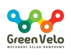 Grafika przedstawia logo Green Velo. Logo składa się z napisu Green Velo oraz łańcucha rowerowego w różnych kolorach